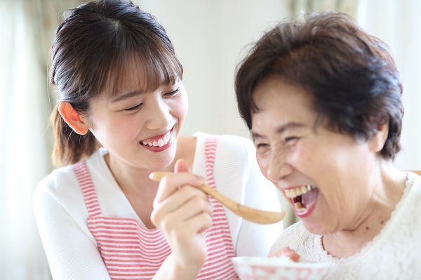 高齢者の食事で注意したいことと、高齢者がとるべき栄養素